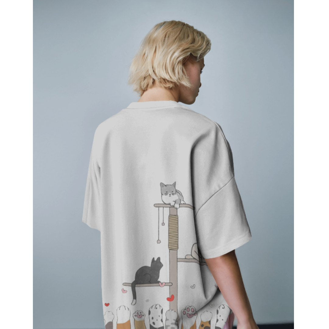 Kitten & Meow Graphic Oversized White T-Shirt for Women – Cute & Casual Tee | Fashionable Wolf