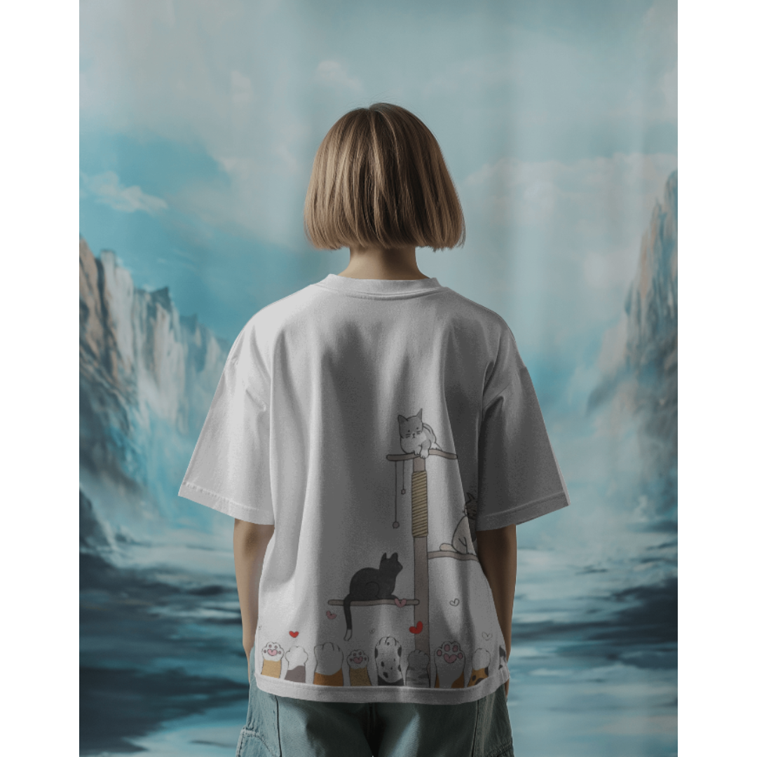 Kitten & Meow Graphic Oversized White T-Shirt for Women – Cute & Casual Tee | Fashionable Wolf